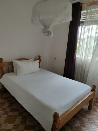 Imagen de la habitación del Hotel Garden Courts Masaka. Foto 19