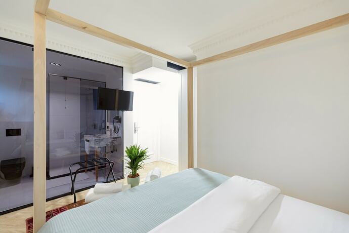 Imagen de la habitación del Hotel Garden Downtown. Foto 8