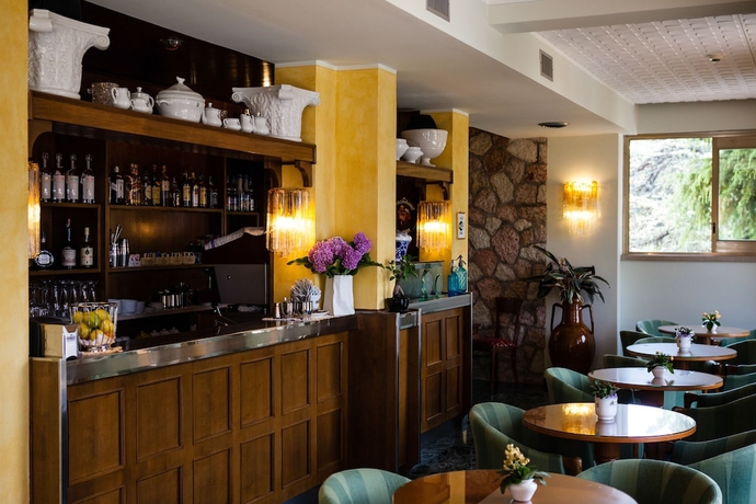 Imagen del bar/restaurante del Hotel Garden, Garda. Foto 4