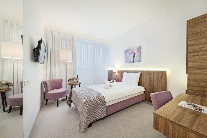 Imagen de la habitación del Hotel Garden Hill. Foto 16