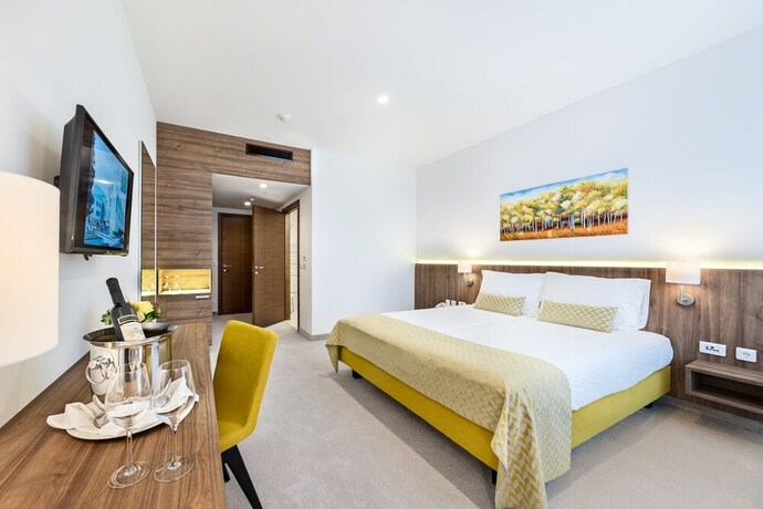 Imagen de la habitación del Hotel Garden Hill. Foto 23