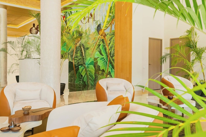 Imagen del bar/restaurante del Hotel Garden Hill Resort and Spa. Foto 5
