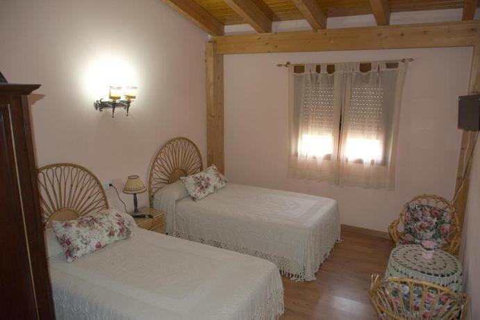 Imagen general del Hotel Garden House, Carrizo de la Ribera. Foto 3