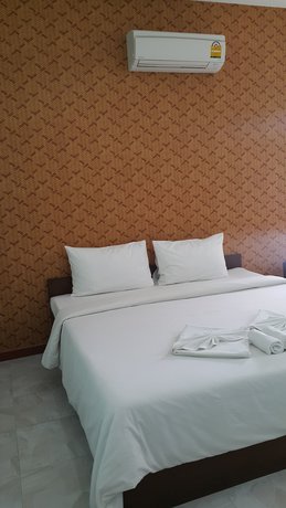 Imagen de los exteriores del Hotel Garden House Resort. Foto 17