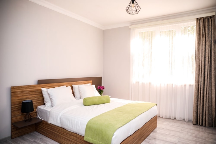 Imagen de la habitación del Hotel Garden Inn Resort Sevan. Foto 4