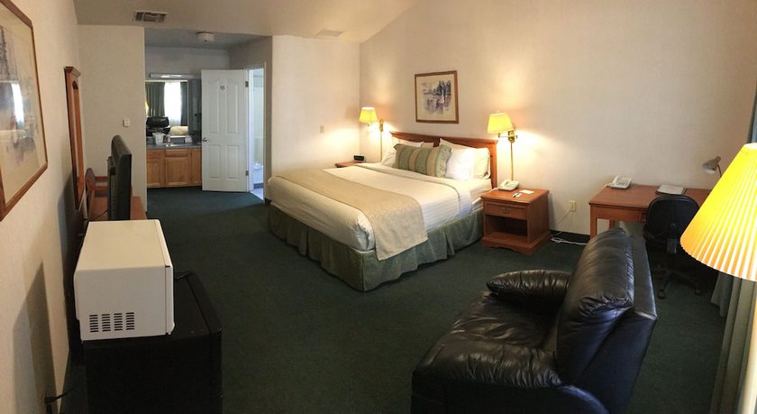 Imagen de la habitación del Hotel Garden Inn and Suites, Fresno. Foto 12