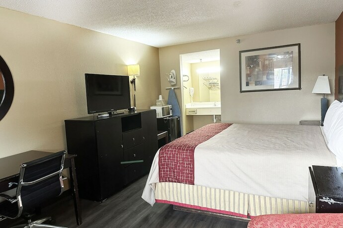 Imagen de la habitación del Hotel Garden Inn and Suites, Rome. Foto 11