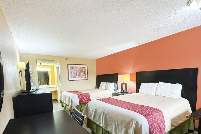 Imagen de la habitación del Hotel Garden Inn and Suites, Rome. Foto 13