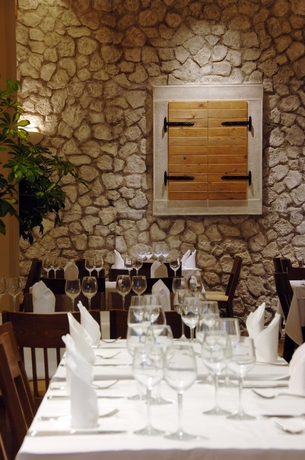 Imagen del bar/restaurante del Hotel Garden Istra Plava Laguna. Foto 14