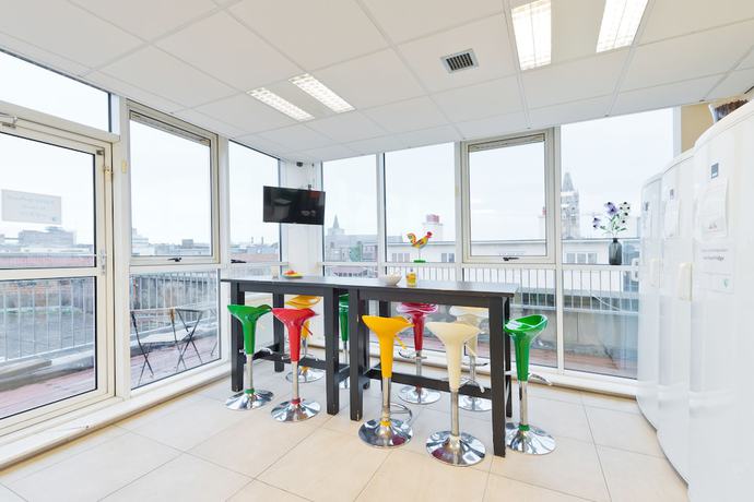 Imagen de los interiores del Hotel Garden Lane Backpackers. Foto 18