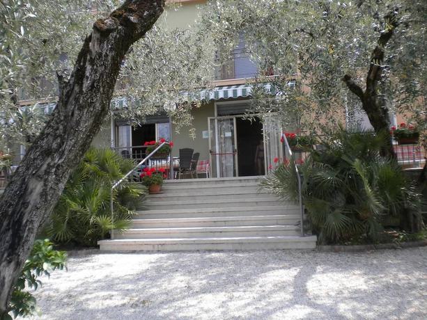 Imagen de los interiores del Hotel Garden, Loncrino. Foto 18