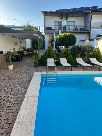 Imagen general del Hotel Garden Lounge. Foto 1