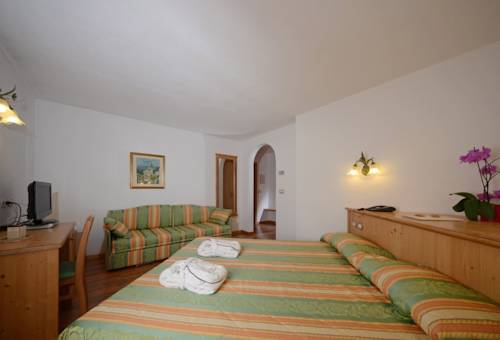 Imagen de la habitación del Hotel Garden, Moena - Alpe Lusia. Foto 5