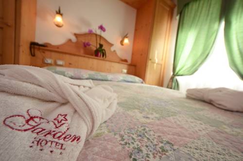 Imagen de la habitación del Hotel Garden, Moena - Alpe Lusia. Foto 6