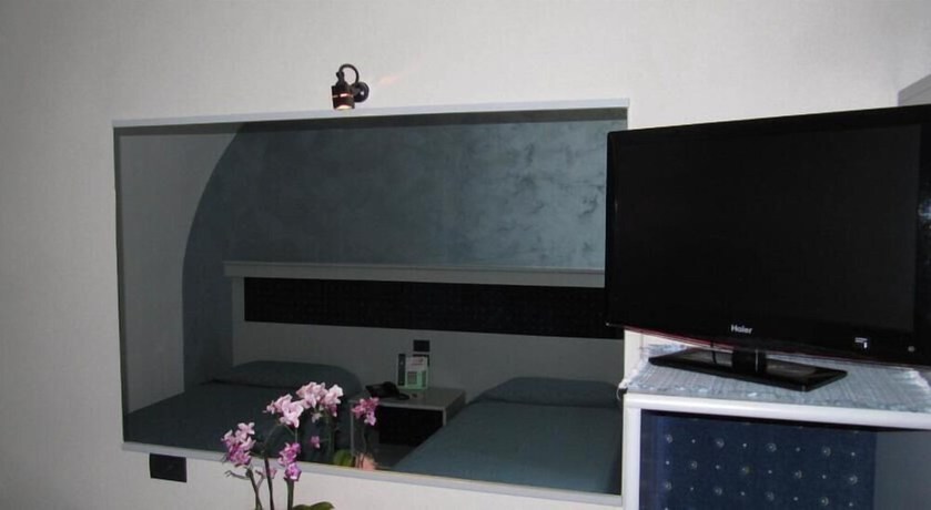 Imagen de la habitación del Hotel Garden, Moniego. Foto 2