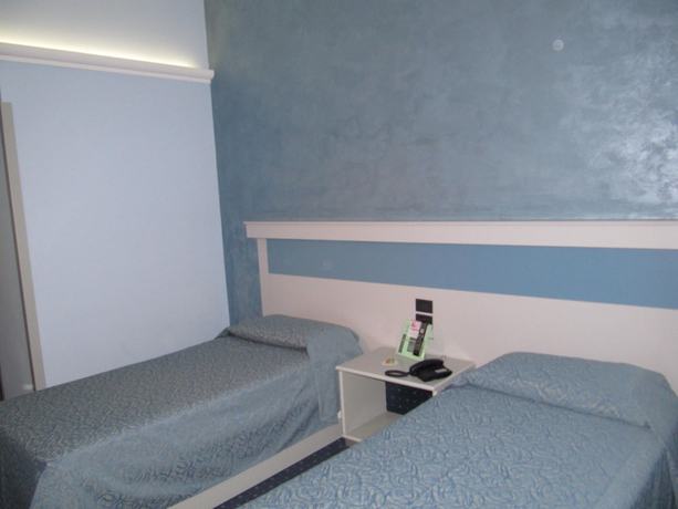 Imagen de la habitación del Hotel Garden, Moniego. Foto 11