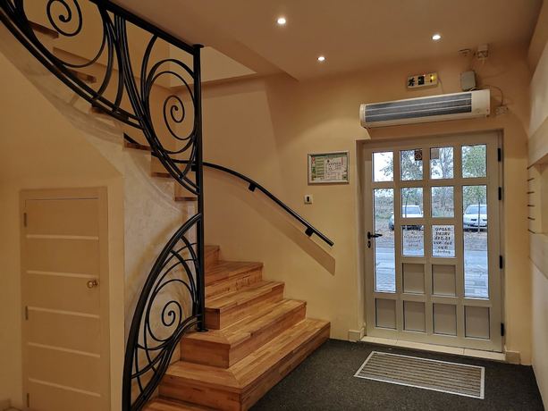 Imagen de los interiores del Hotel Garden, Novi Sad. Foto 9