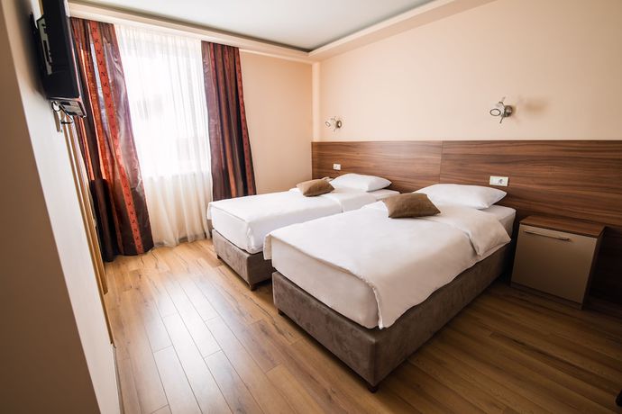 Imagen de la habitación del Hotel Garden, Novi Sad. Foto 6