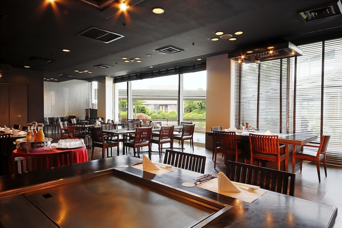 Imagen del bar/restaurante del Hotel Garden Palace, Kumagaya. Foto 4