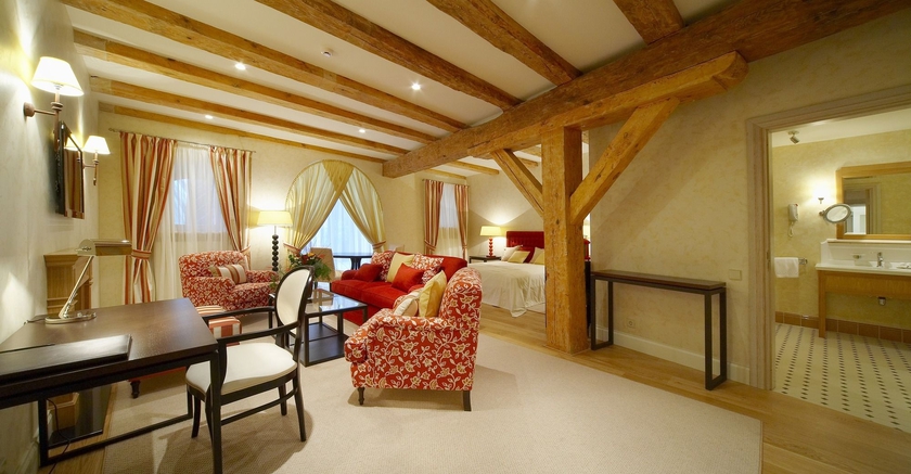 Imagen de los interiores del Hotel Garden Palace, Riga. Foto 16