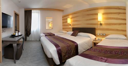 Imagen de la habitación del Hotel Garden, Peschiera del Garda. Foto 5