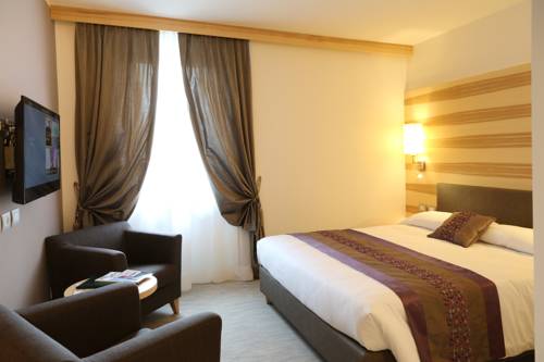 Imagen de la habitación del Hotel Garden, Peschiera del Garda. Foto 12