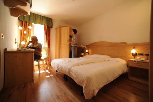 Imagen de la habitación del Hotel Garden, Pieve di Ledro. Foto 11