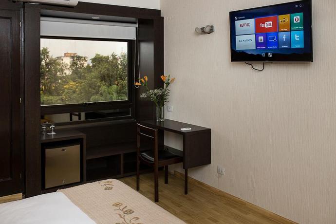 Imagen de la habitación del Hotel Garden Plaza. Foto 6