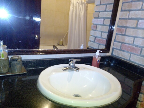 Imagen general del Hotel Garden Queen. Foto 2