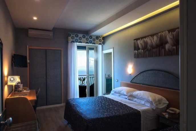 Imagen de la habitación del Hotel Garden Ravello. Foto 14