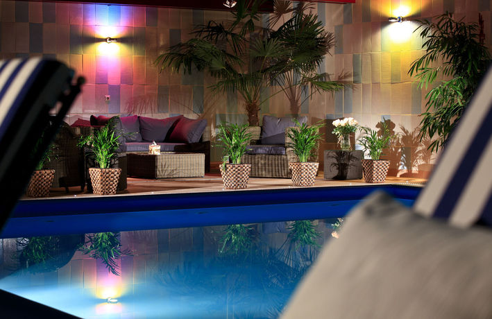 Imagen del bar/restaurante del Hotel Garden Reinhart. Foto 5