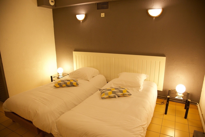Imagen de la habitación del Hotel Garden, Rennes. Foto 5
