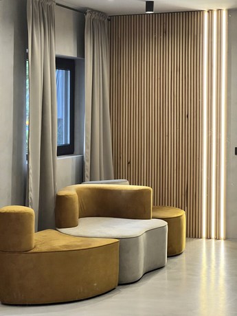 Imagen de los interiores del Hotel Garden Retreat. Foto 20