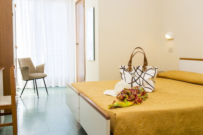 Imagen de la habitación del Hotel Garden Riccione. Foto 16