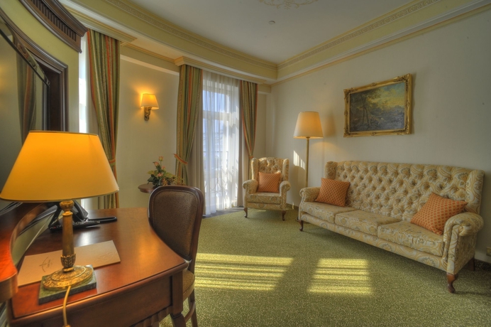 Imagen de los interiores del Hotel Garden Ring. Foto 6