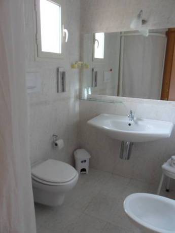 Imagen de la habitación del Hotel Garden Ripa. Foto 11