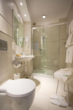 Imagen de la habitación del Hotel Garden Sea. Foto 9
