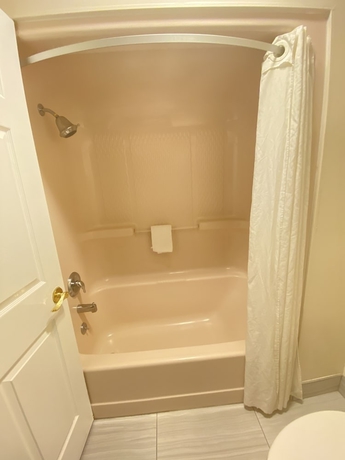 Imagen de la habitación del Hotel Garden State Inn. Foto 10