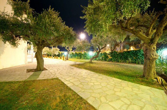 Imagen general del Hotel Garden Studios. Foto 7