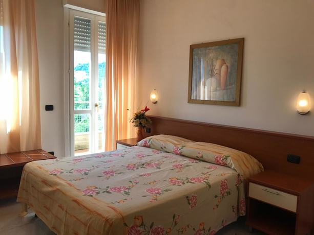 Imagen de la habitación del Hotel Garden Tabiano. Foto 3