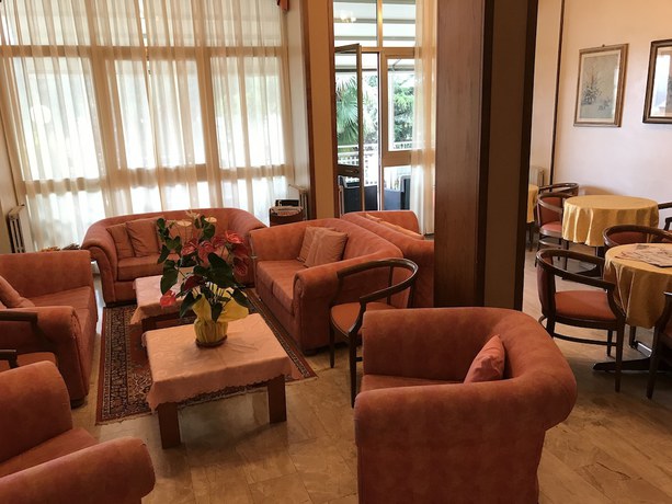 Imagen de los interiores del Hotel Garden Tabiano. Foto 17