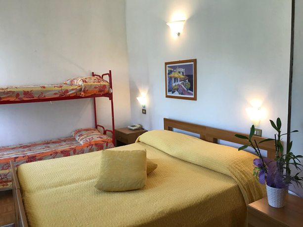Imagen de la habitación del Hotel Garden Tabiano. Foto 6