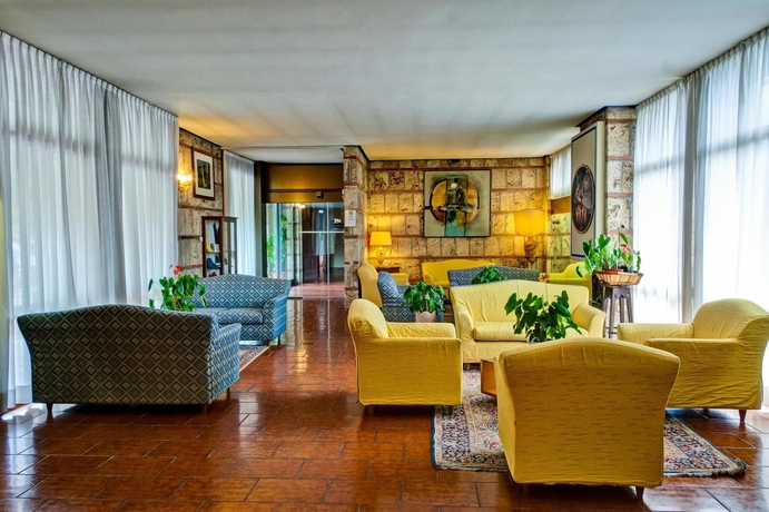 Imagen de los interiores del Hotel Garden, Terni. Foto 6