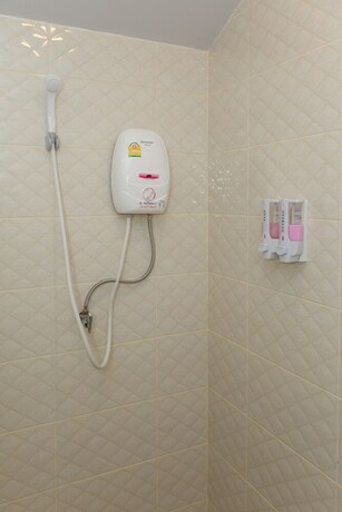 Imagen de la habitación del Hotel Garden Villa Khaolak. Foto 23