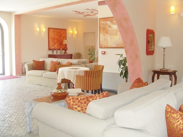 Imagen de los interiores del Hotel Garden, Vulcano. Foto 17