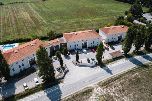 Imagen general del Hotel Garden & City Aix En Provence - Puyricard. Foto 3