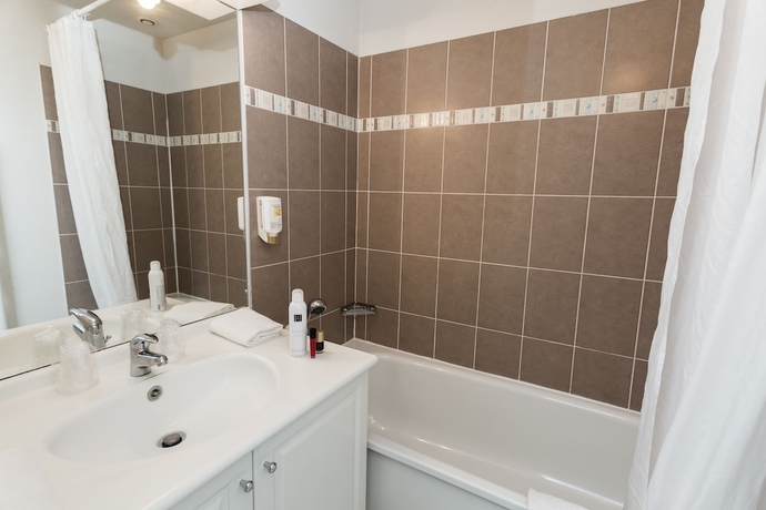 Imagen de la habitación del Hotel Garden and City Clermont Ferrand Gerzat. Foto 17