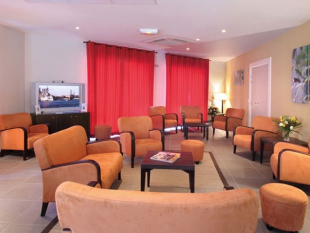 Imagen general del Hotel Garden and City Rousset. Foto 2