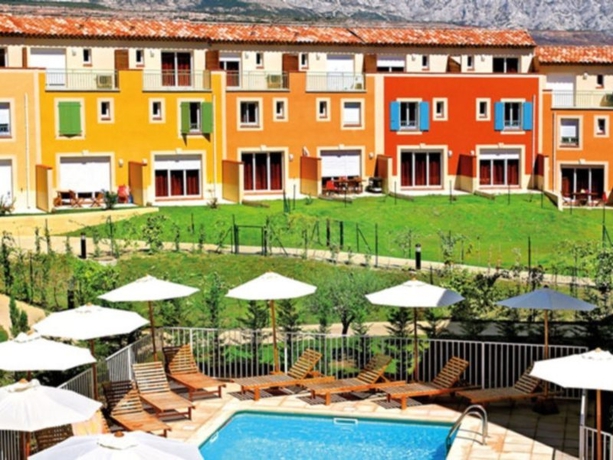 Imagen general del Hotel Garden and City Rousset. Foto 3
