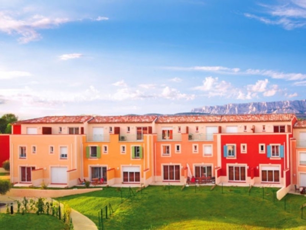 Imagen general del Hotel Garden and City Rousset. Foto 4
